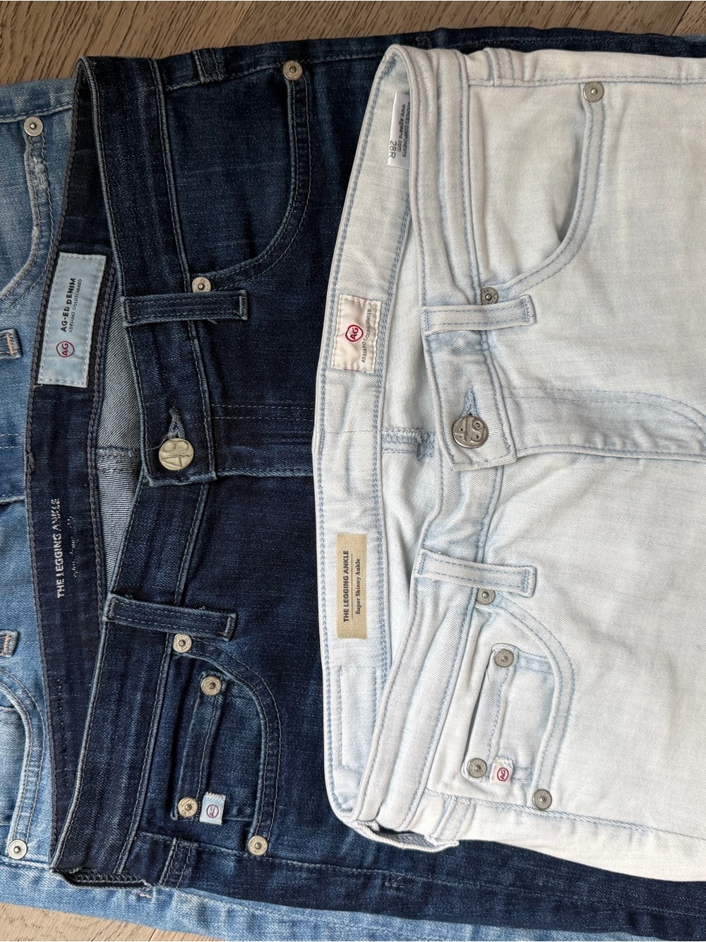 Lot of 3 pairs of AG jeans - size 28 - Picture 5 of 7